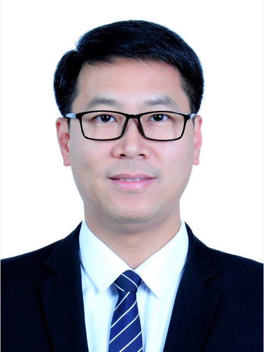                                          陳  峰                                                                                                                網(wǎng)基會│副秘書長                                    